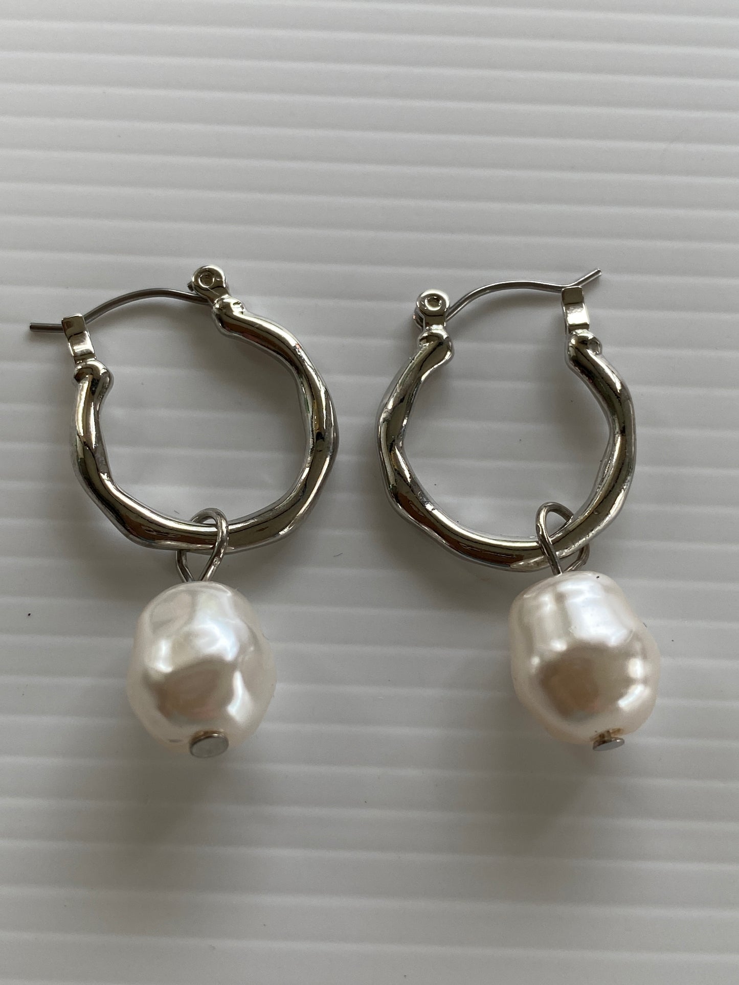 Small Hoop Earrings Silver Plate Smooth Finish with Round Potatoe shape Pearl Drop Lever