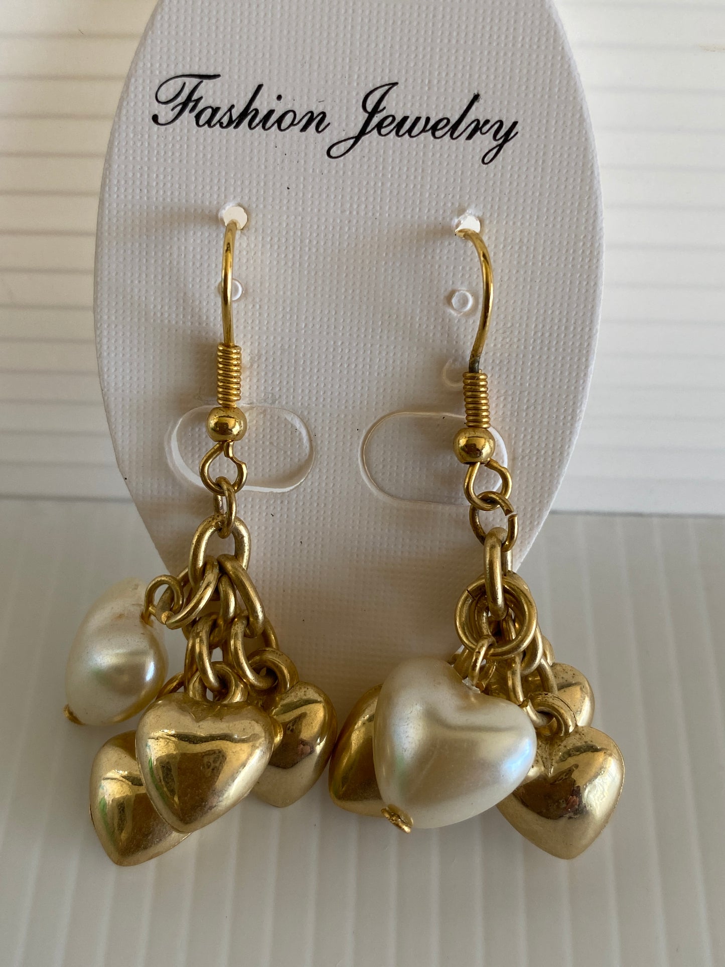 Gold Plate Heart Clusters Gold & White Pearl Dangle Earrings Pierced