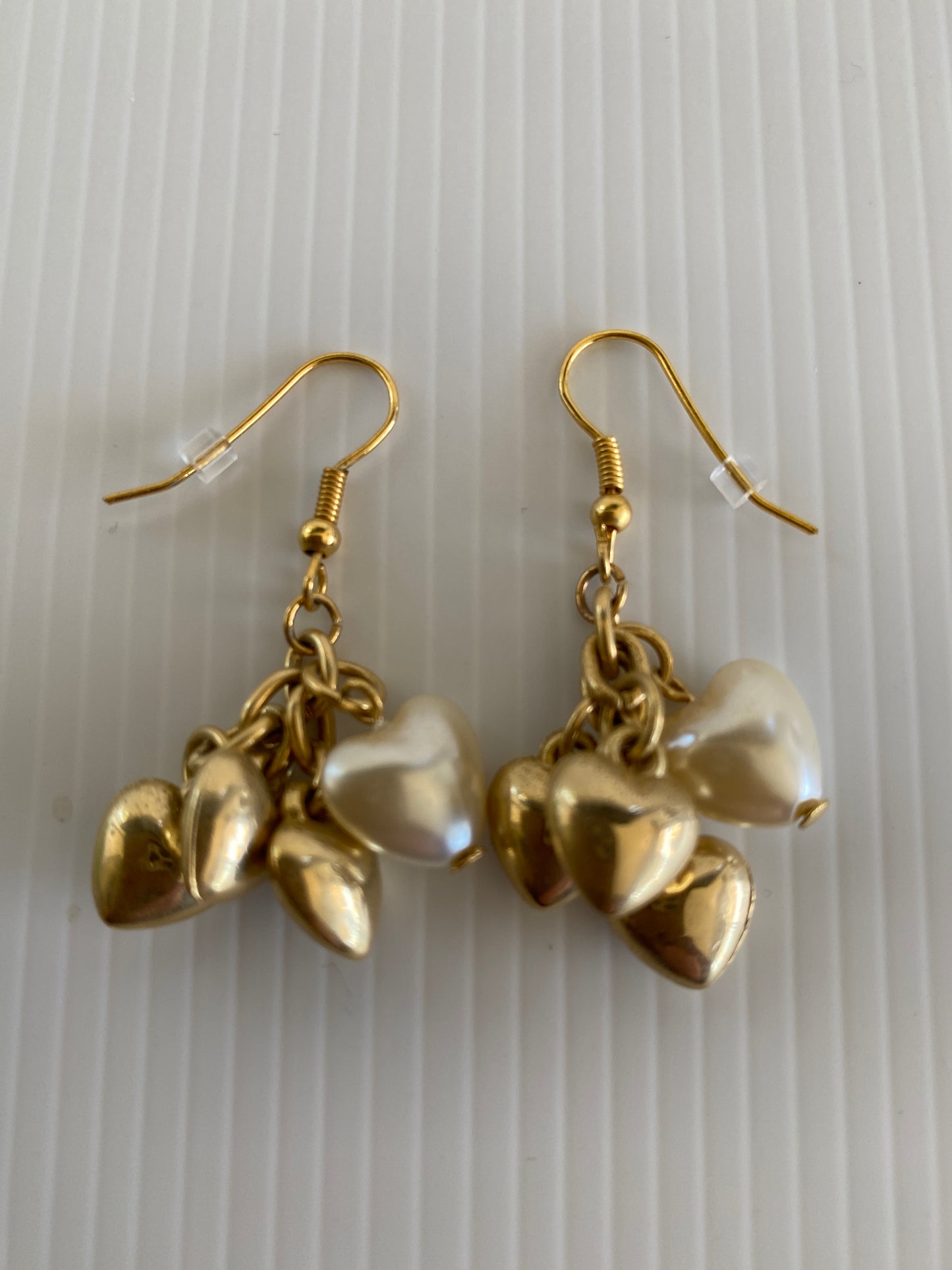 Gold Plate Heart Clusters Gold & White Pearl Dangle Earrings Pierced