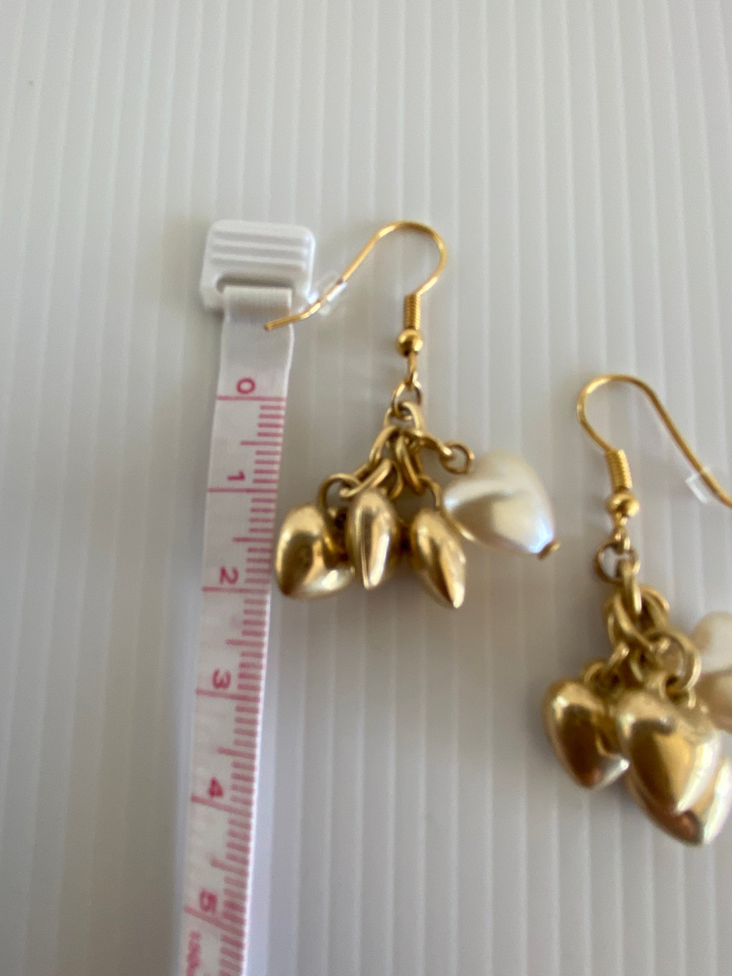 Gold Plate Heart Clusters Gold & White Pearl Dangle Earrings Pierced