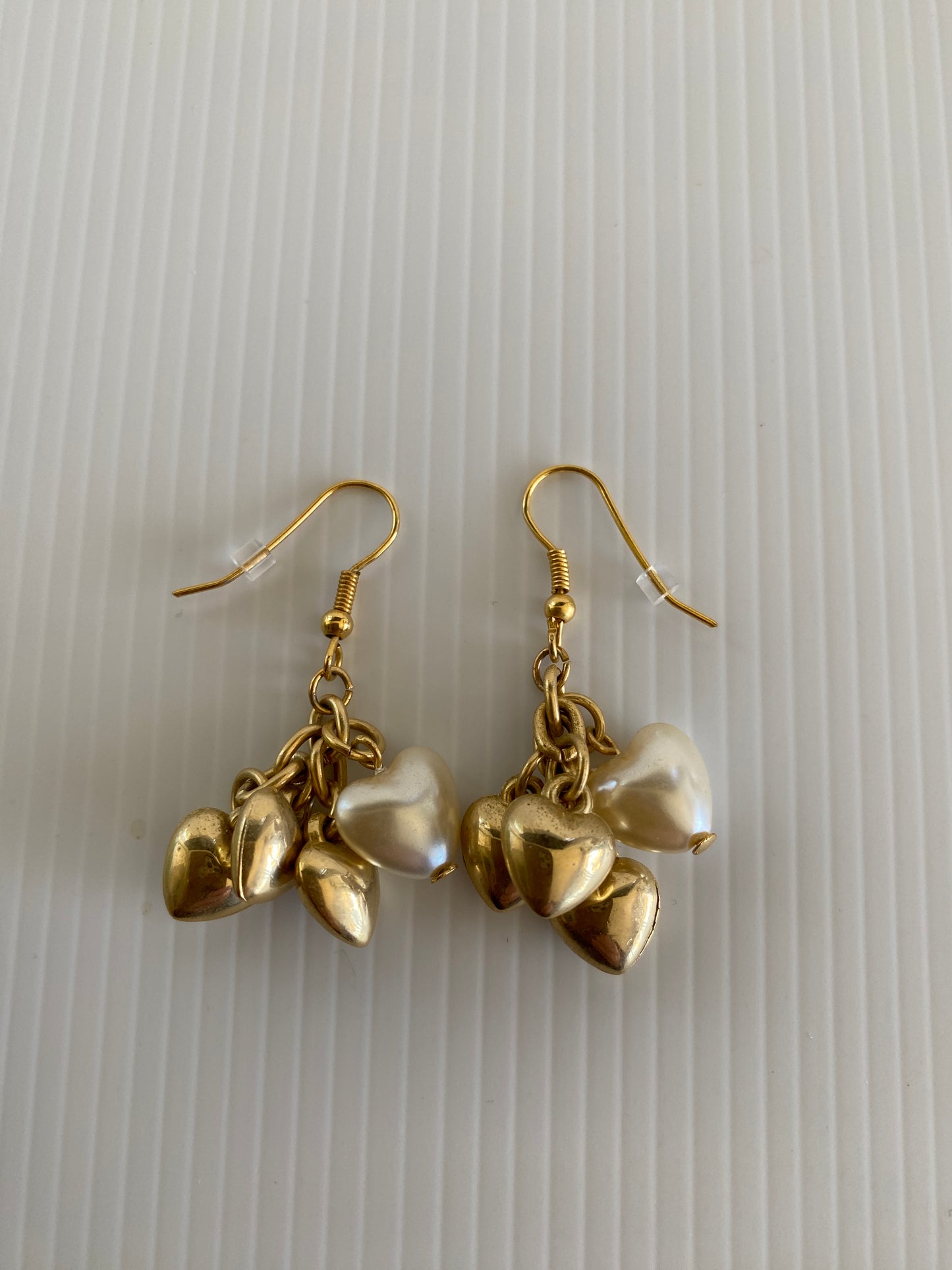 Gold Plate Heart Clusters Gold & White Pearl Dangle Earrings Pierced