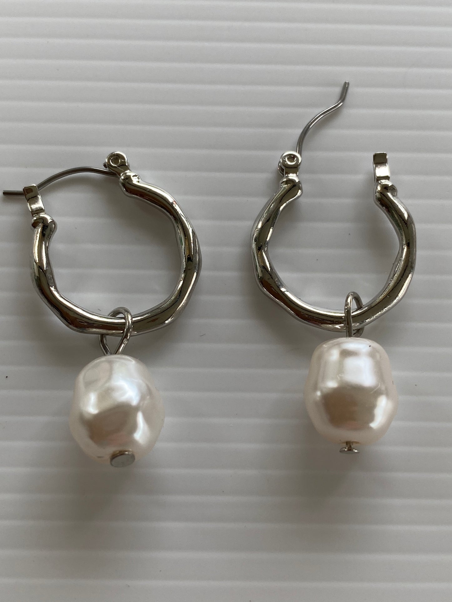 Small Hoop Earrings Silver Plate Smooth Finish with Round Potatoe shape Pearl Drop Lever