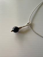Blue Glass Pearl Round Drop Pendant Necklace Stretch  Silver Wire chain