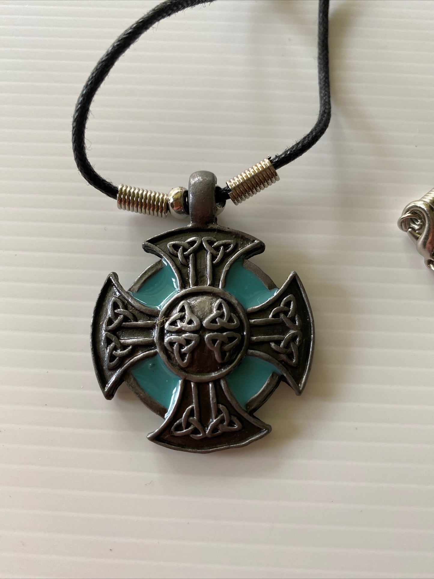 Short Round Metal Cross Detailed Green  Feature Pendant Cord  Necklace Choker