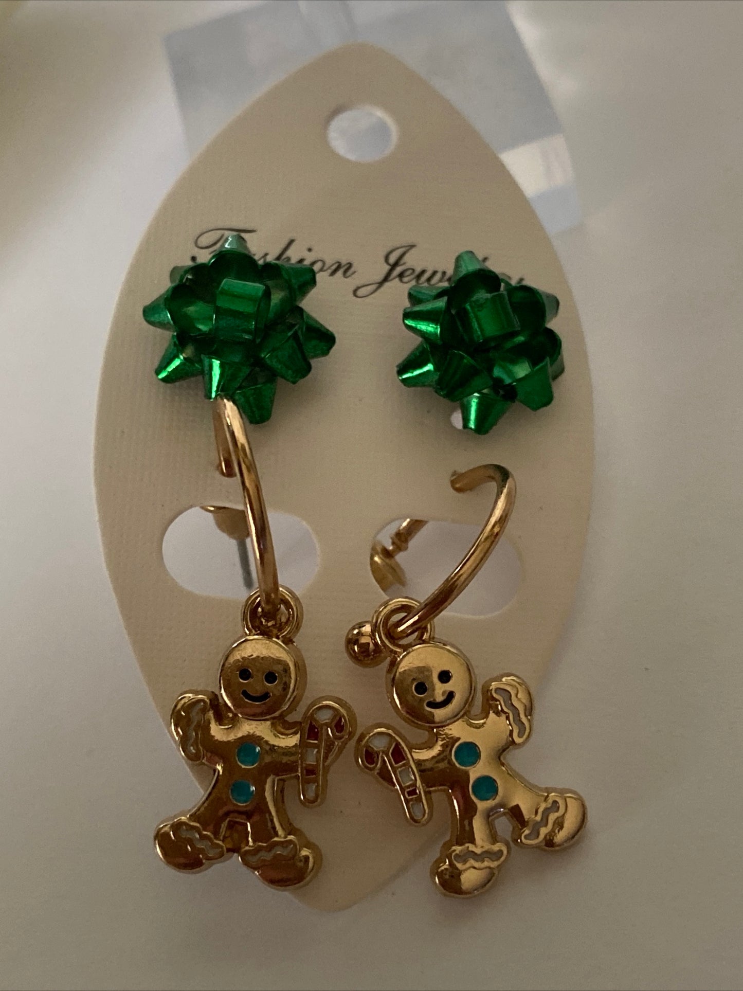 Christmas Twin Set Green Bow GingerbreadManEarrings Pierced Gold Plate  Festive