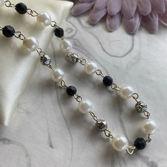 White & Black with Silver Plated Beaded Link Short Necklace