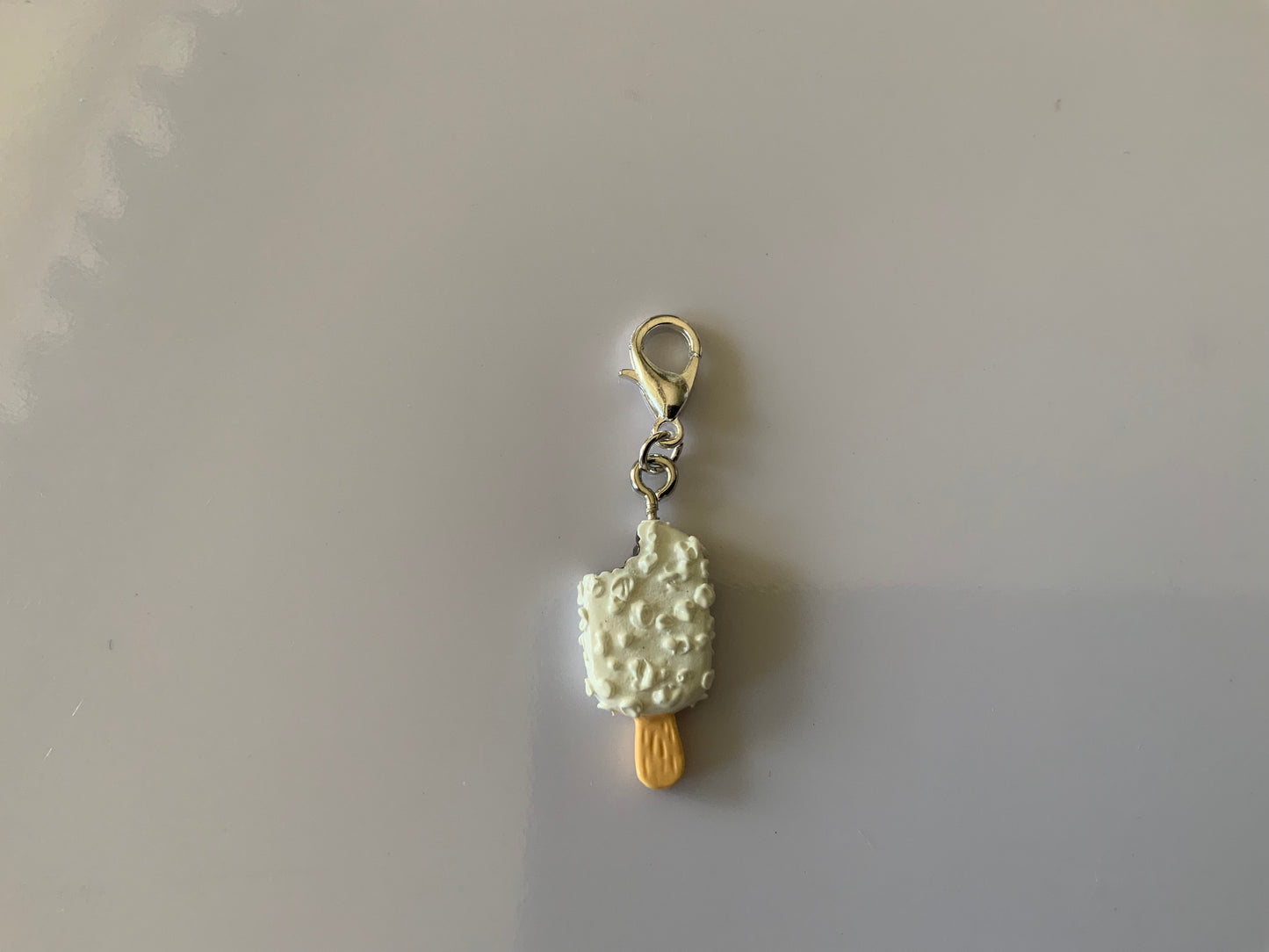 Ice-Cream Vanilla  Charm Clip-On, European, KeyRing, Zipper Pull, Handbag