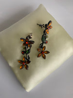 Vintage-Look Boho Floral Dangle Earrings Pierced Orange & Red lovely detailed