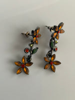 Vintage-Look Boho Floral Dangle Earrings Pierced Orange & Red lovely detailed